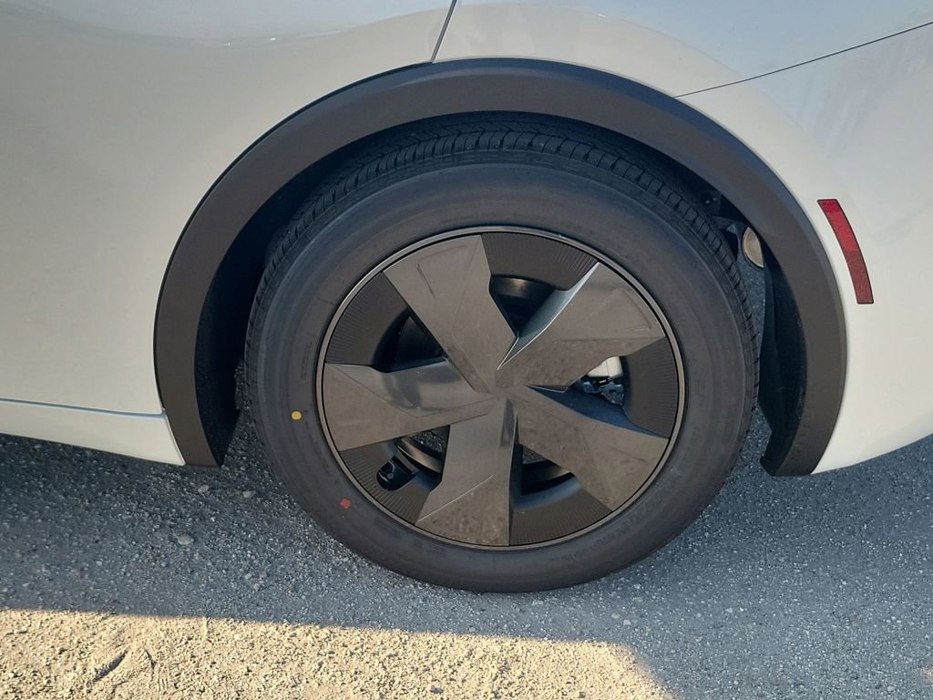 New 2026 Toyota Prius LE image 18