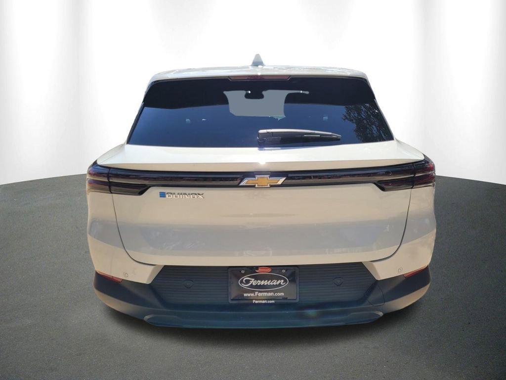 New 2026 Chevrolet Equinox EV LT FWD image 8