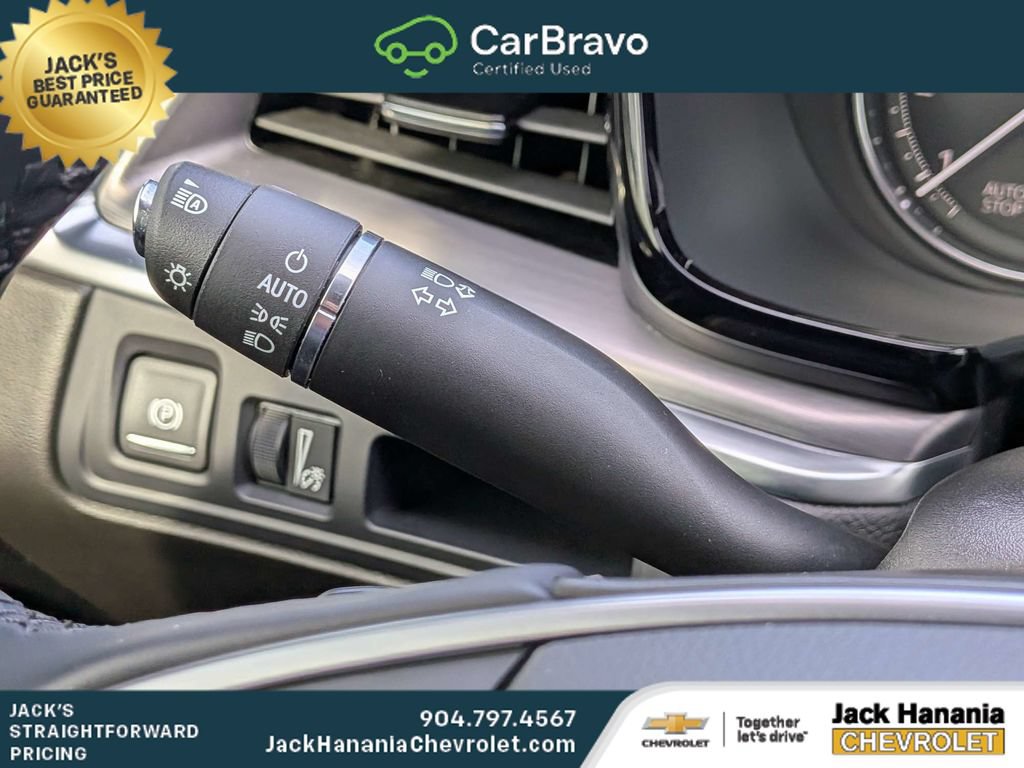 Certified 2024 Cadillac XT5 Luxury FWD image 32