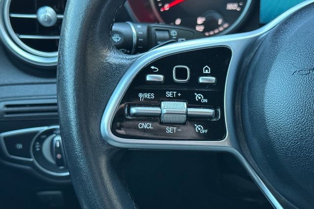 Used 2021 Mercedes-Benz GLC 300 image 27