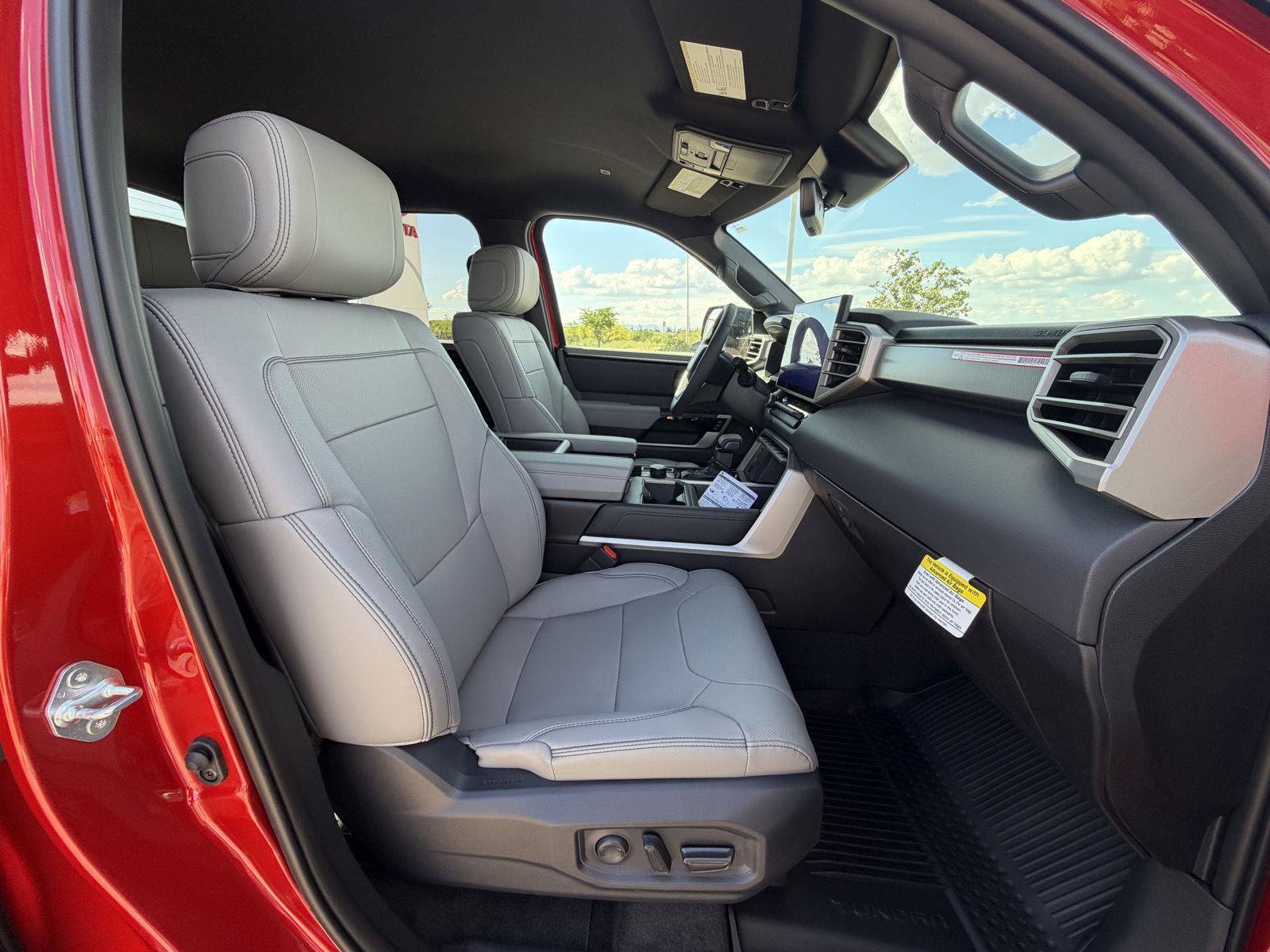 New 2026 Toyota Tundra Limited AWD/4WD image 23