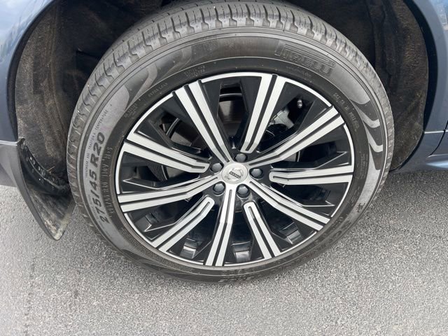 Used 2023 Volvo XC90 B5 Plus image 4