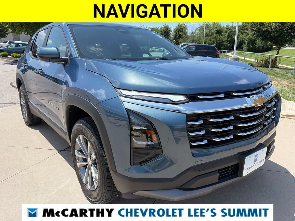 Used 2025 Chevrolet Equinox LT FWD image 2