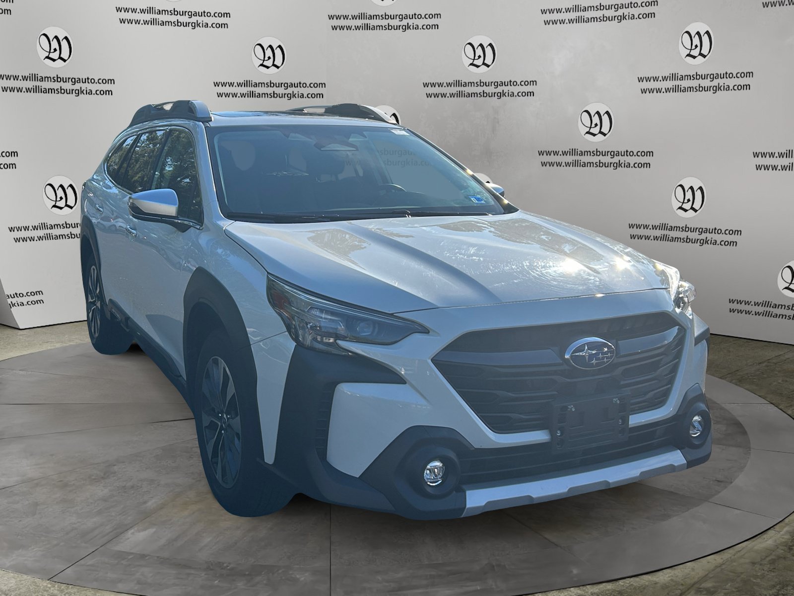 Used 2025 Subaru Outback Touring w/ Popular Package #2 AWD/4WD image 7