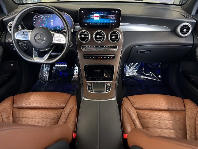 Used 2021 Mercedes-Benz GLC 300 4MATIC image 40