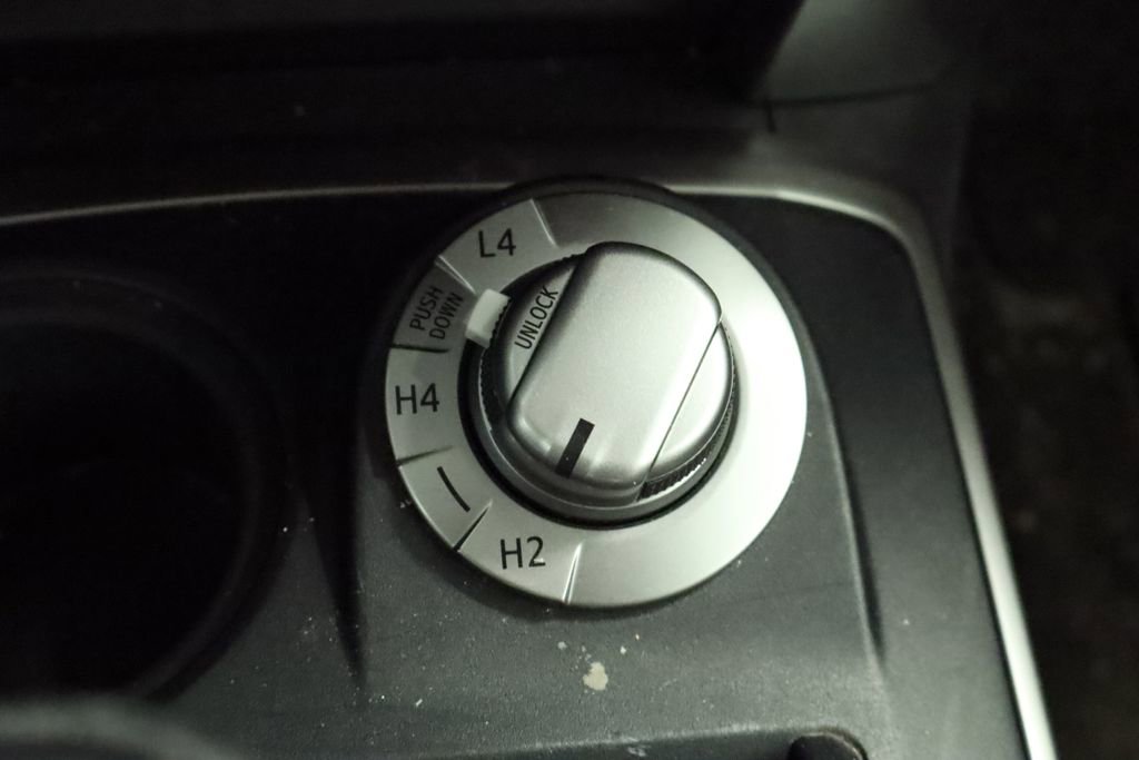 Used 2018 Toyota 4Runner SR5 Premium image 36