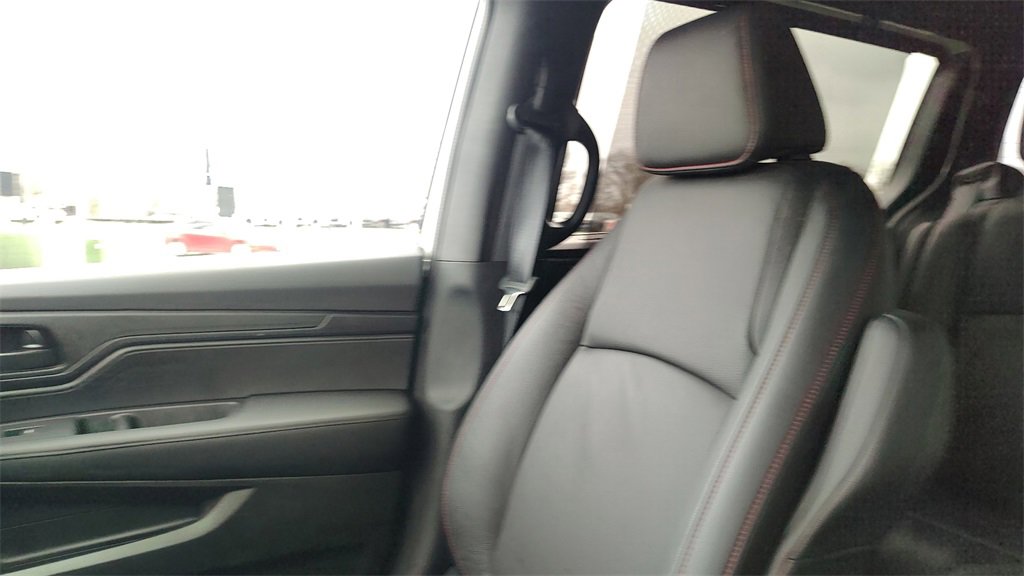 Used 2024 Honda Odyssey Sport image 24