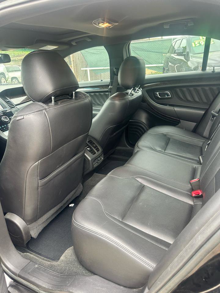 Used 2017 Ford Taurus Limited image 6