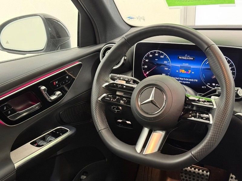 New 2025 Mercedes-Benz GLC 350e 4MATIC image 7