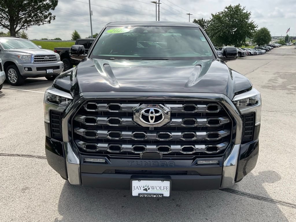 Used 2025 Toyota Tundra Platinum AWD/4WD image 2