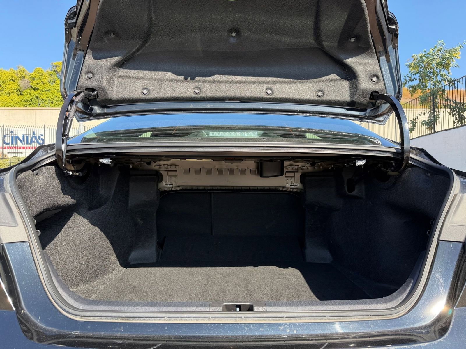 Used 2025 Toyota Camry LE image 30