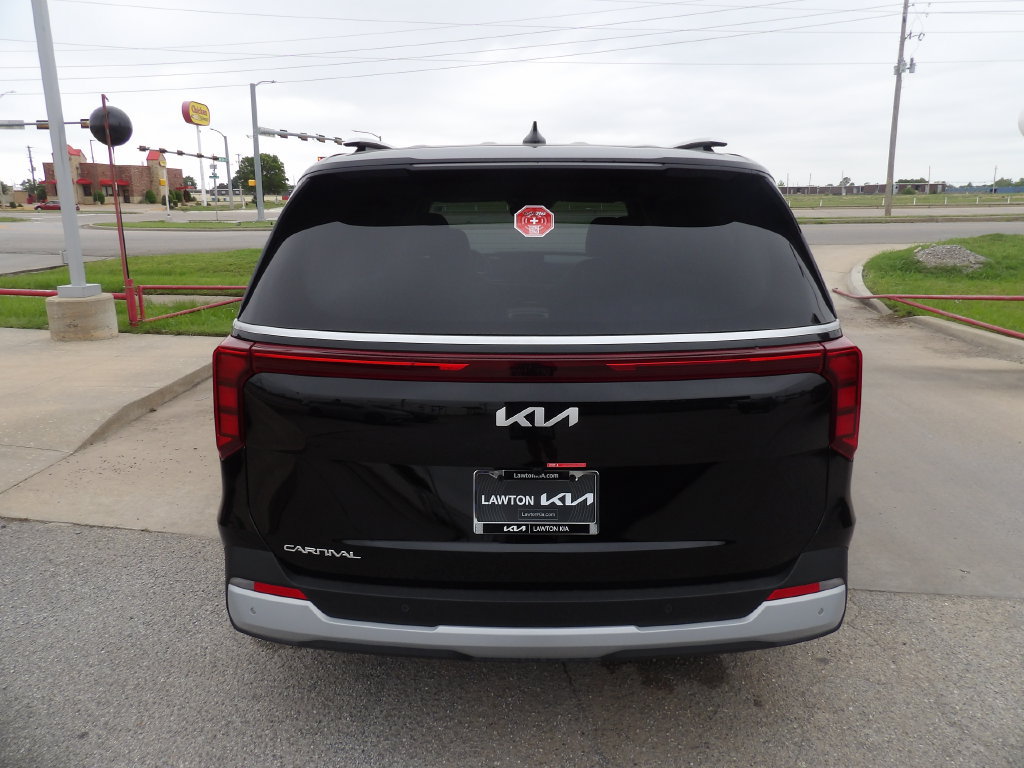 New 2026 Kia Carnival EX FWD image 7