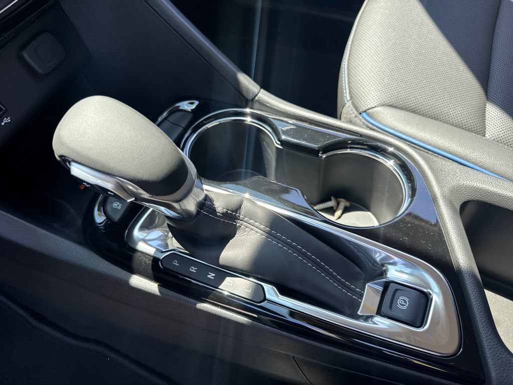 New 2026 Buick Encore GX Sport Touring w/ Advanced Technology Package FWD image 17