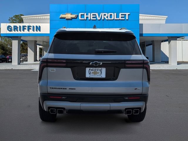 Used 2025 Chevrolet Traverse Z71 image 8