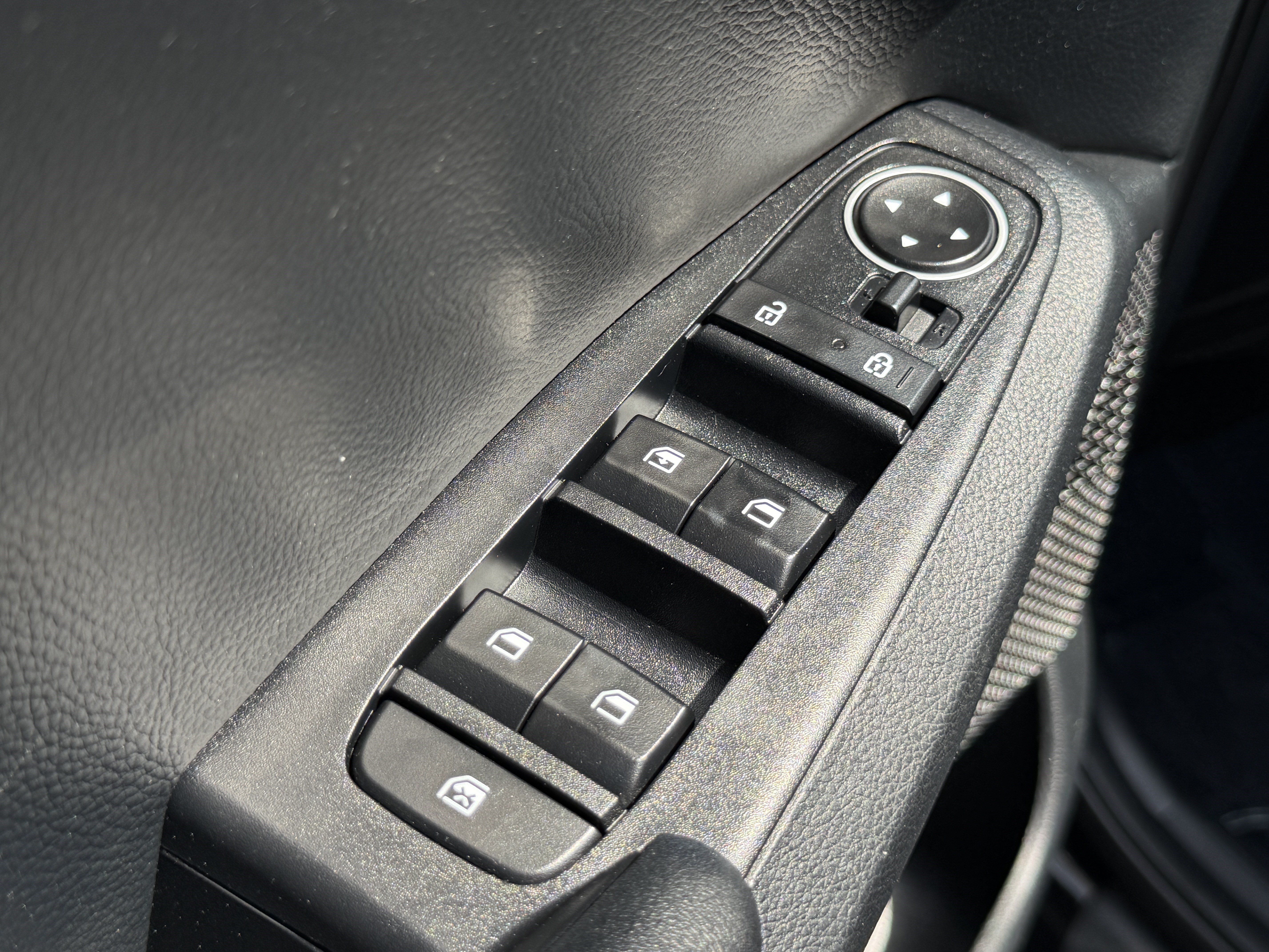 Used 2023 Kia Seltos S FWD image 14