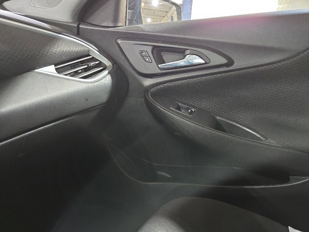 Used 2023 Chevrolet Malibu LT FWD image 18