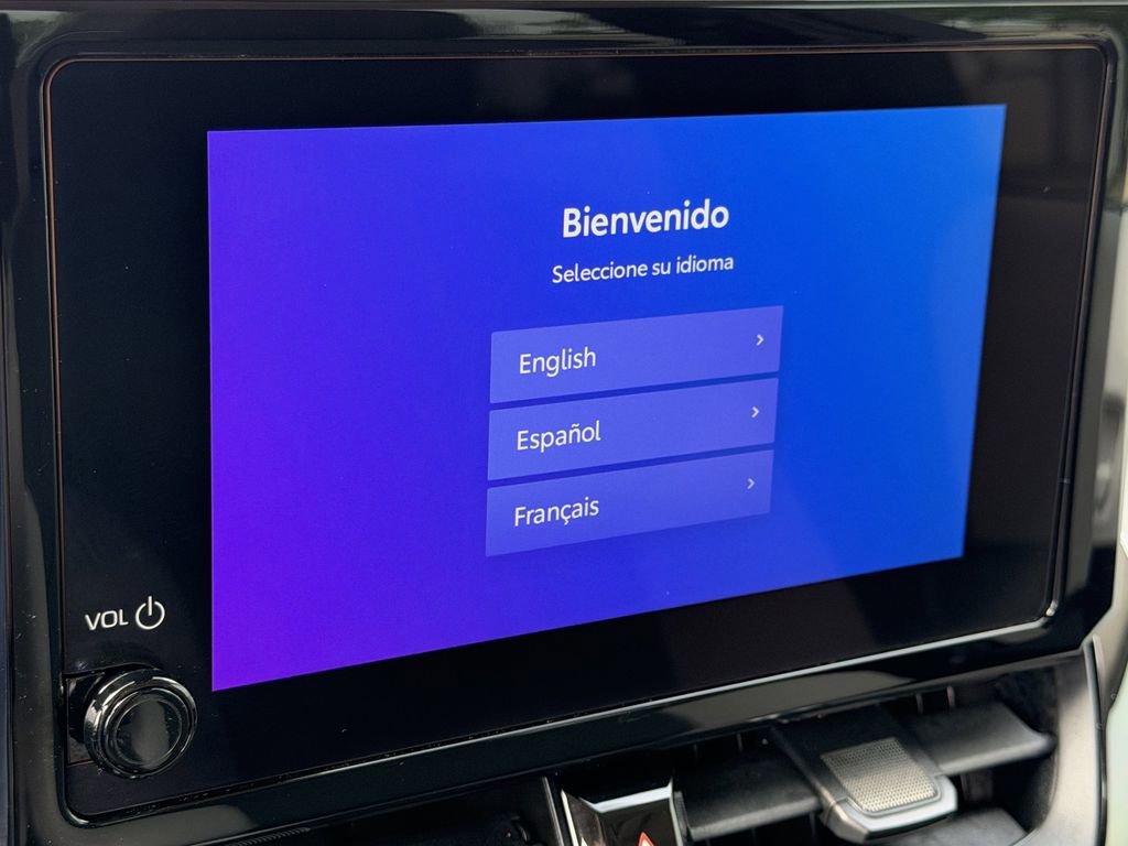 Used 2025 Toyota Corolla LE FWD image 18
