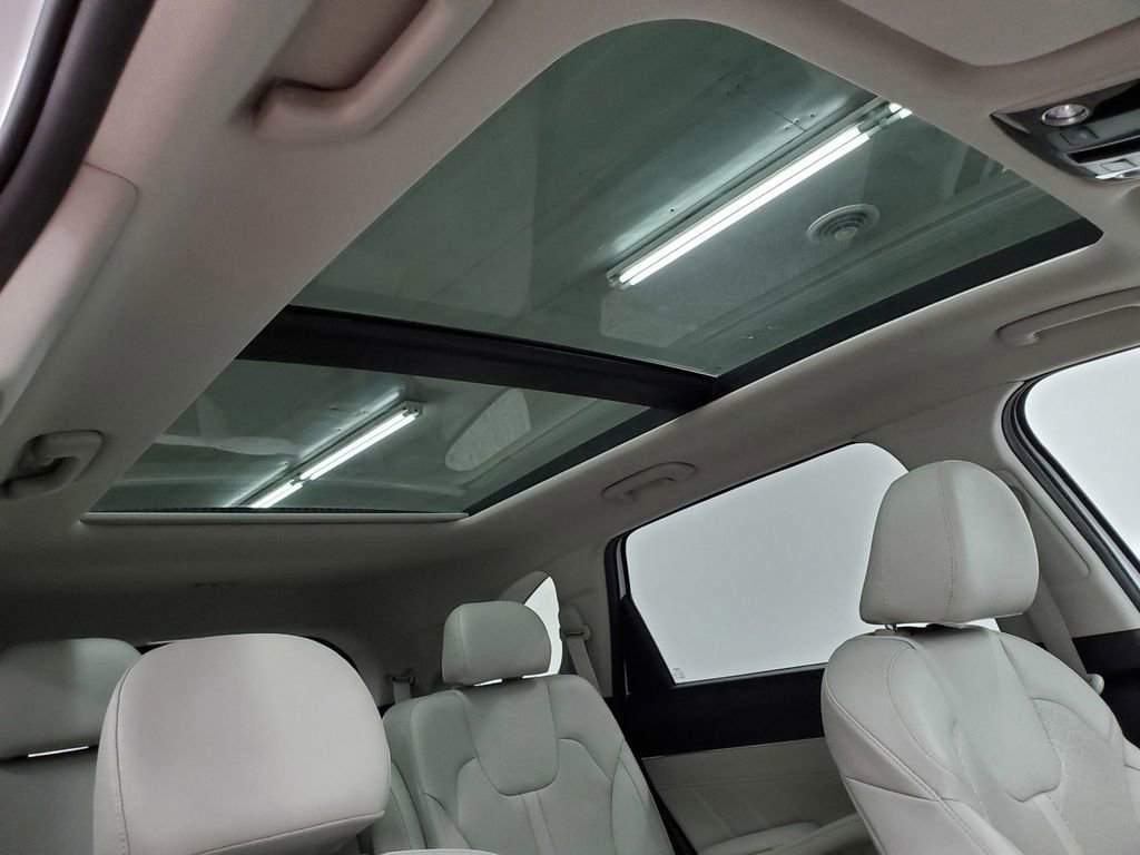 Used 2023 Kia Sorento SX FWD image 24