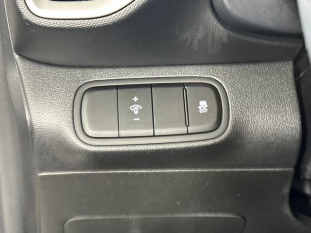 Certified 2023 Hyundai Venue SEL image 19