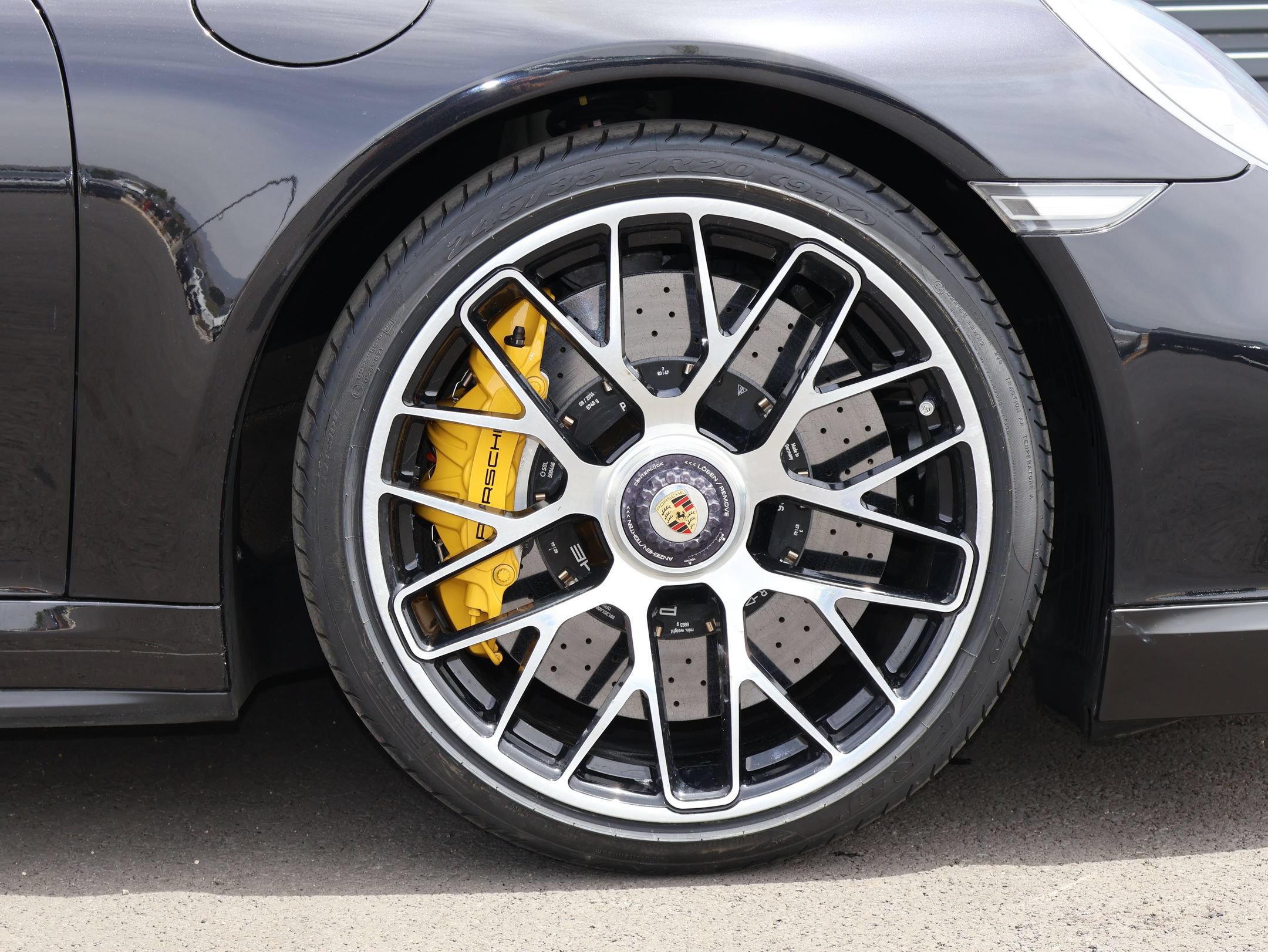 Used 2014 Porsche 911 Turbo S AWD/4WD image 28