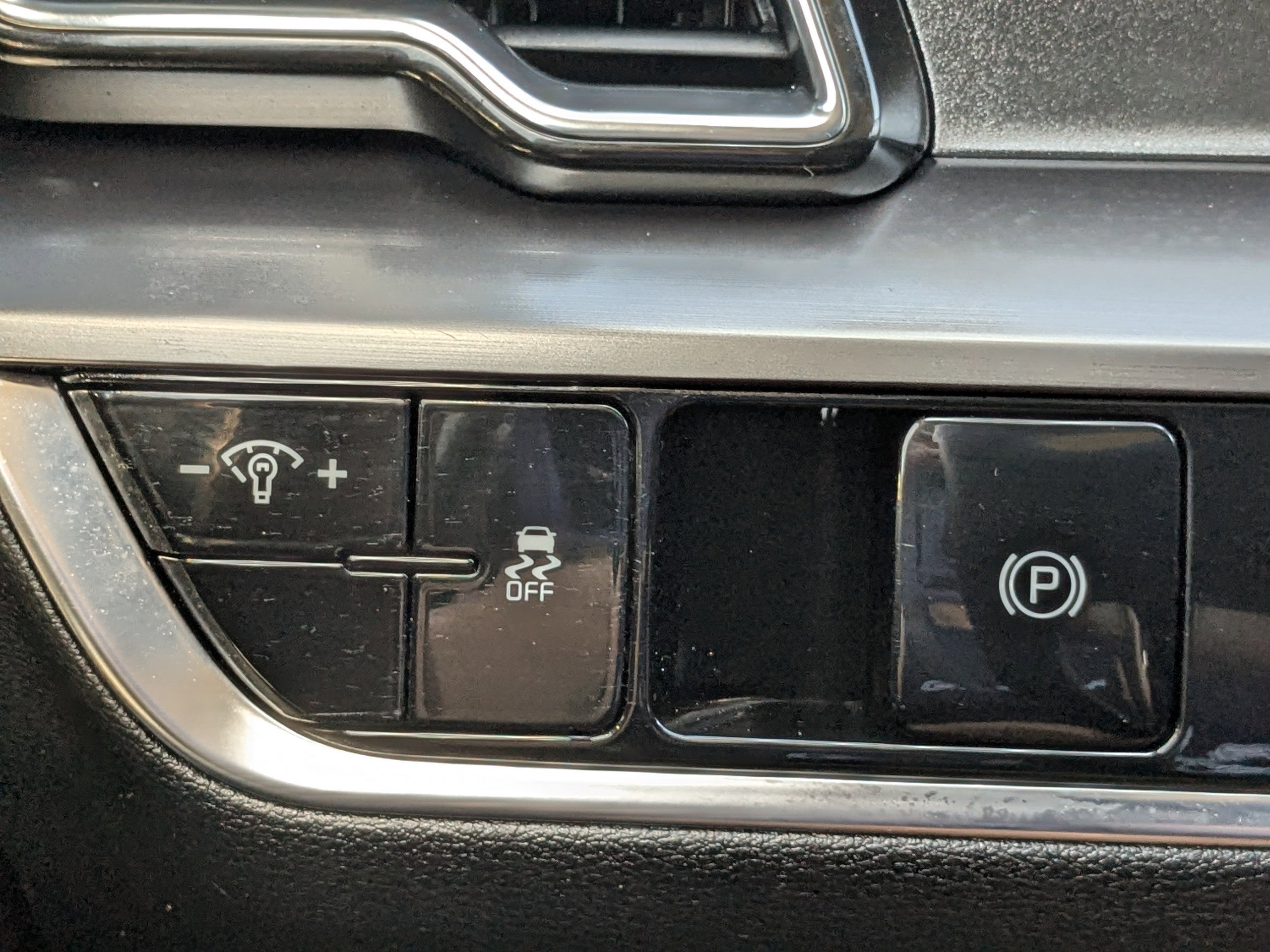 Certified 2024 Kia Sportage EX image 31