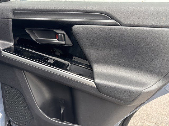 Used 2024 Subaru Solterra Touring image 15