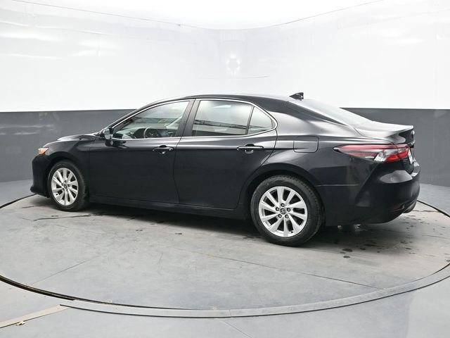 Used 2023 Toyota Camry LE FWD image 4