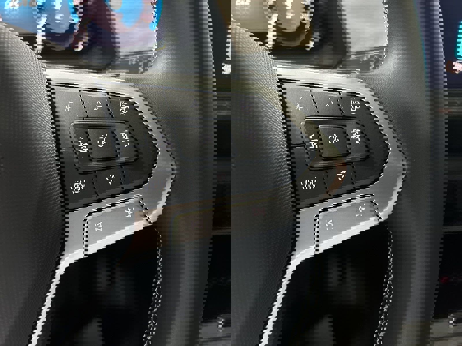 New 2025 Volkswagen Atlas SE image 15