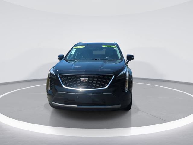 Used 2022 Cadillac XT4 Premium Luxury w/ Safety Alert Package AWD/4WD image 3