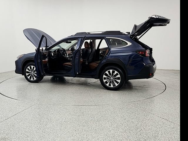 Used 2023 Subaru Outback Touring XT AWD/4WD image 12