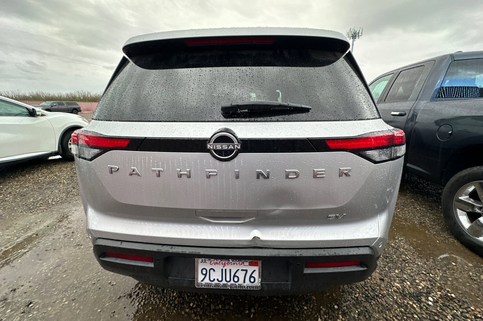 Used 2022 Nissan Pathfinder SV w/ Cargo Package image 4