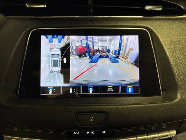 Used 2023 Cadillac XT4 Premium Luxury w/ Enhanced Visibility Package FWD image 31