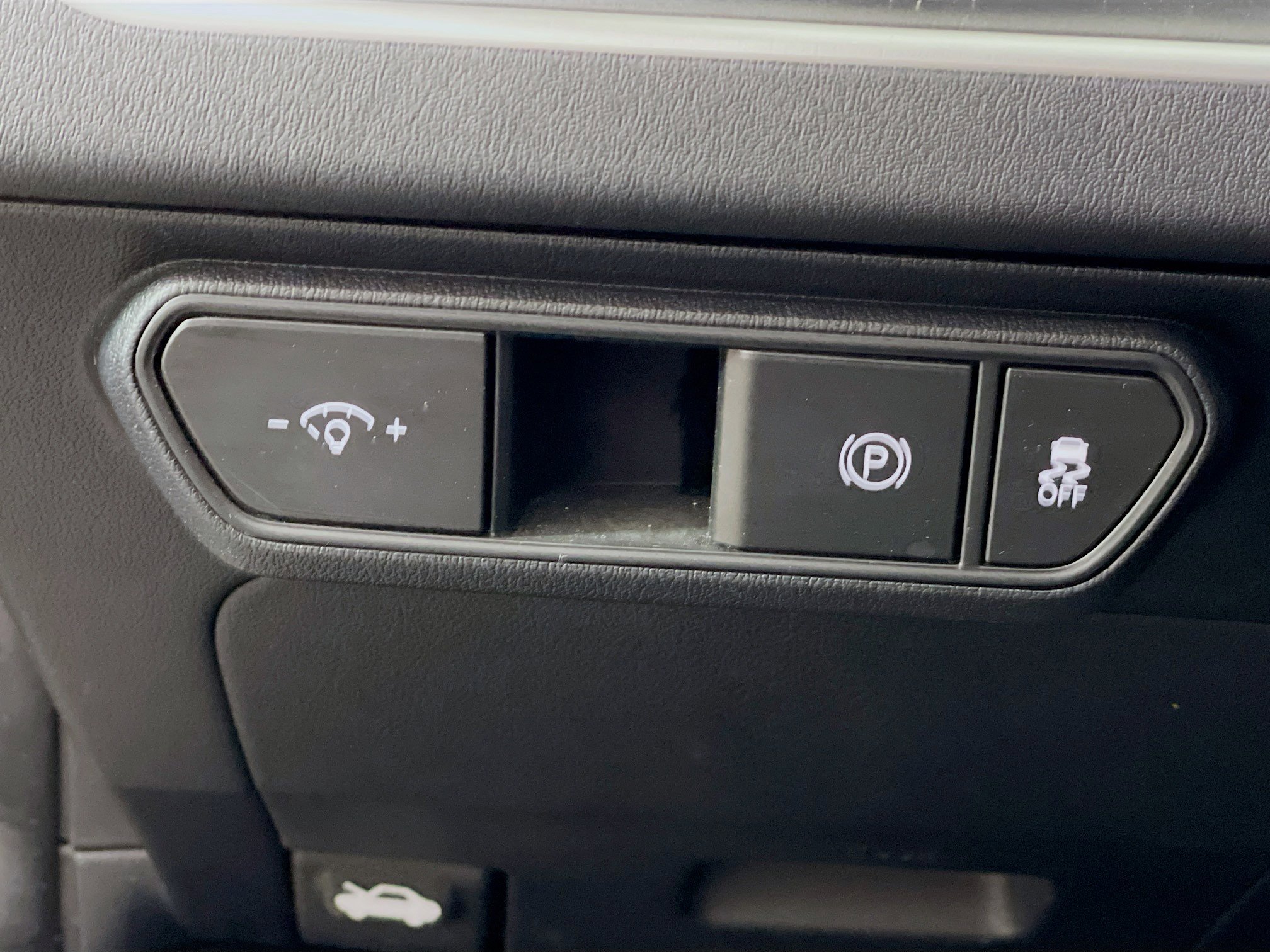 Used 2025 Kia K4 LXS image 17