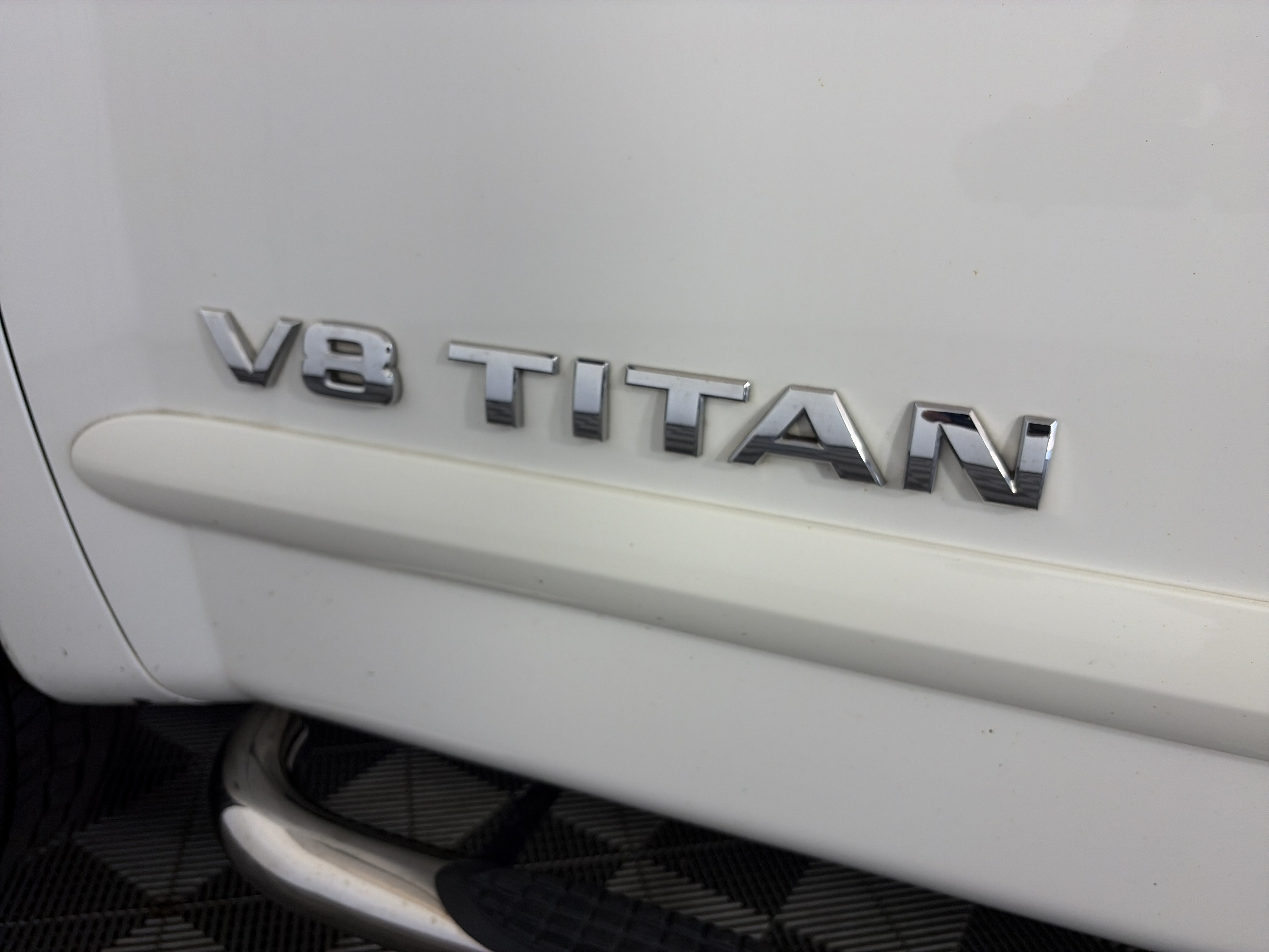 Used 2011 Nissan Titan SV w/ SV Premium Utility Pkg AWD/4WD image 20