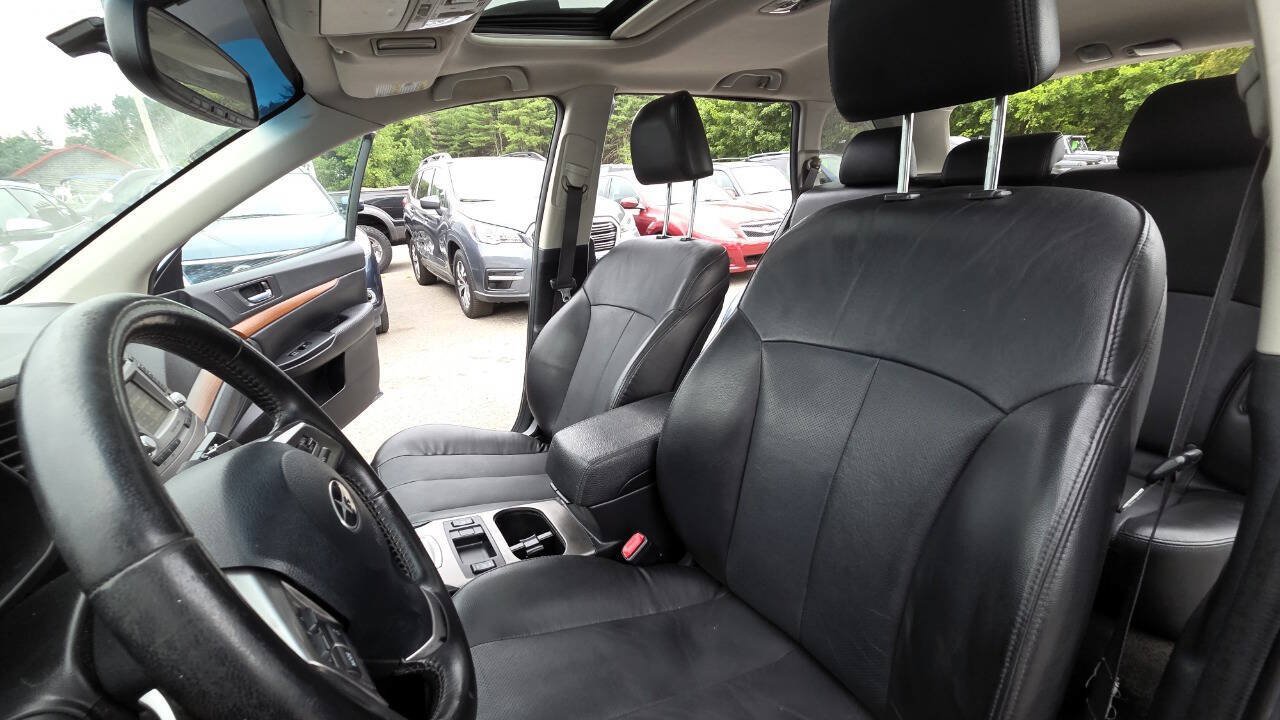 Used 2013 Subaru Outback 2.5i Limited w/ Moonroof Pkg AWD/4WD image 28