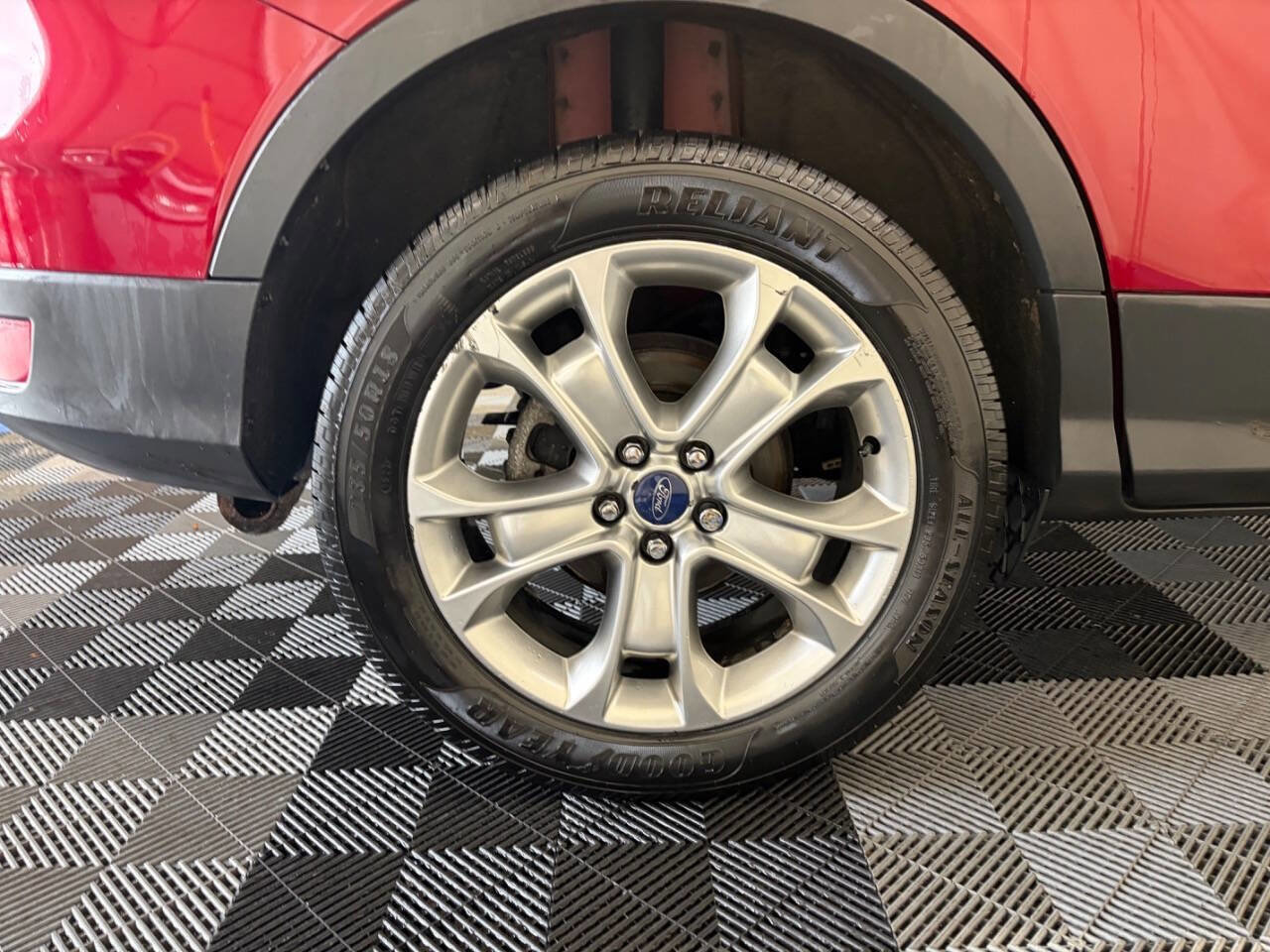 Used 2015 Ford Escape Titanium w/ Equipment Group 301A image 32