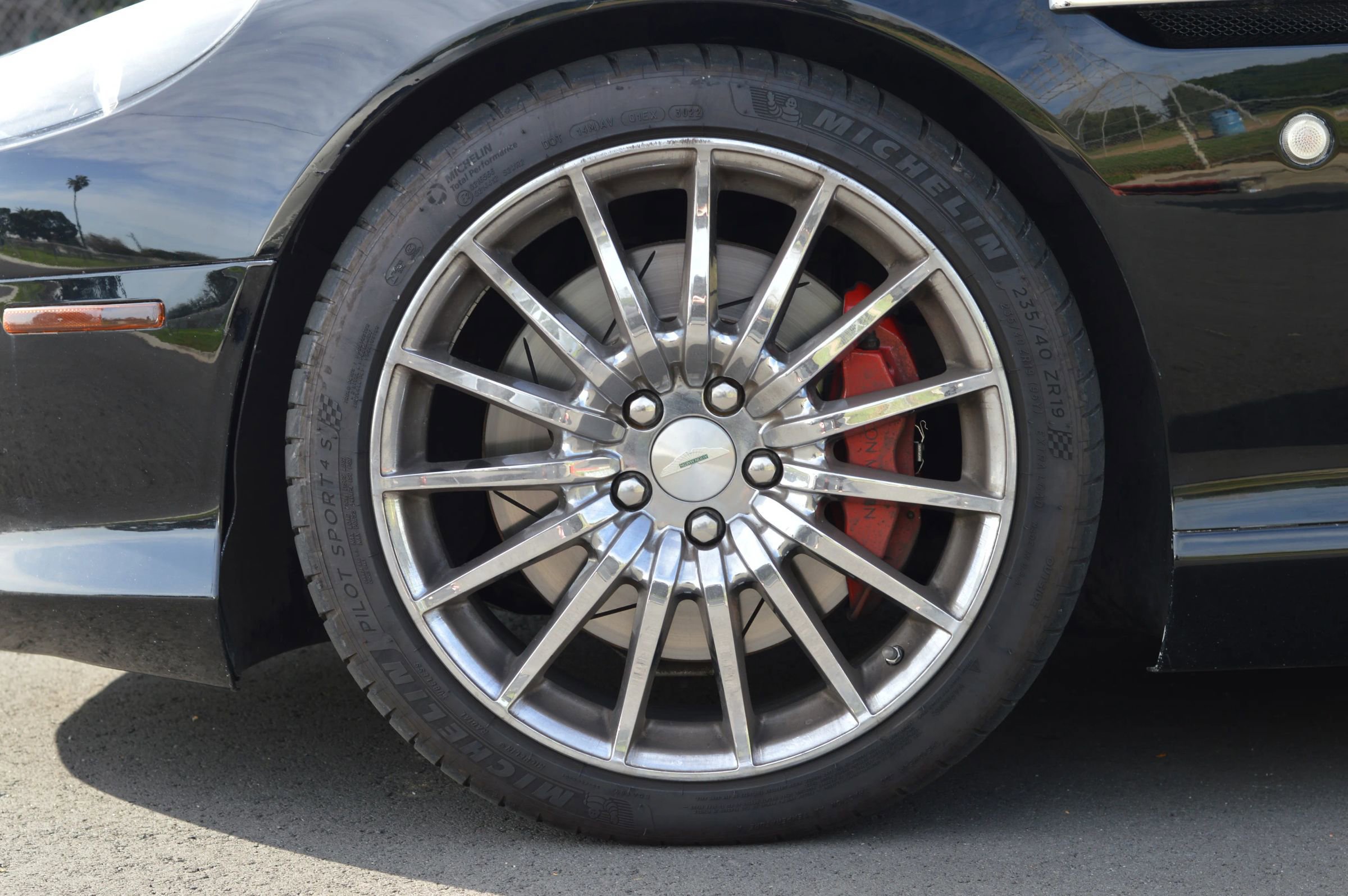 Used 2005 Aston Martin DB9 Volante image 11