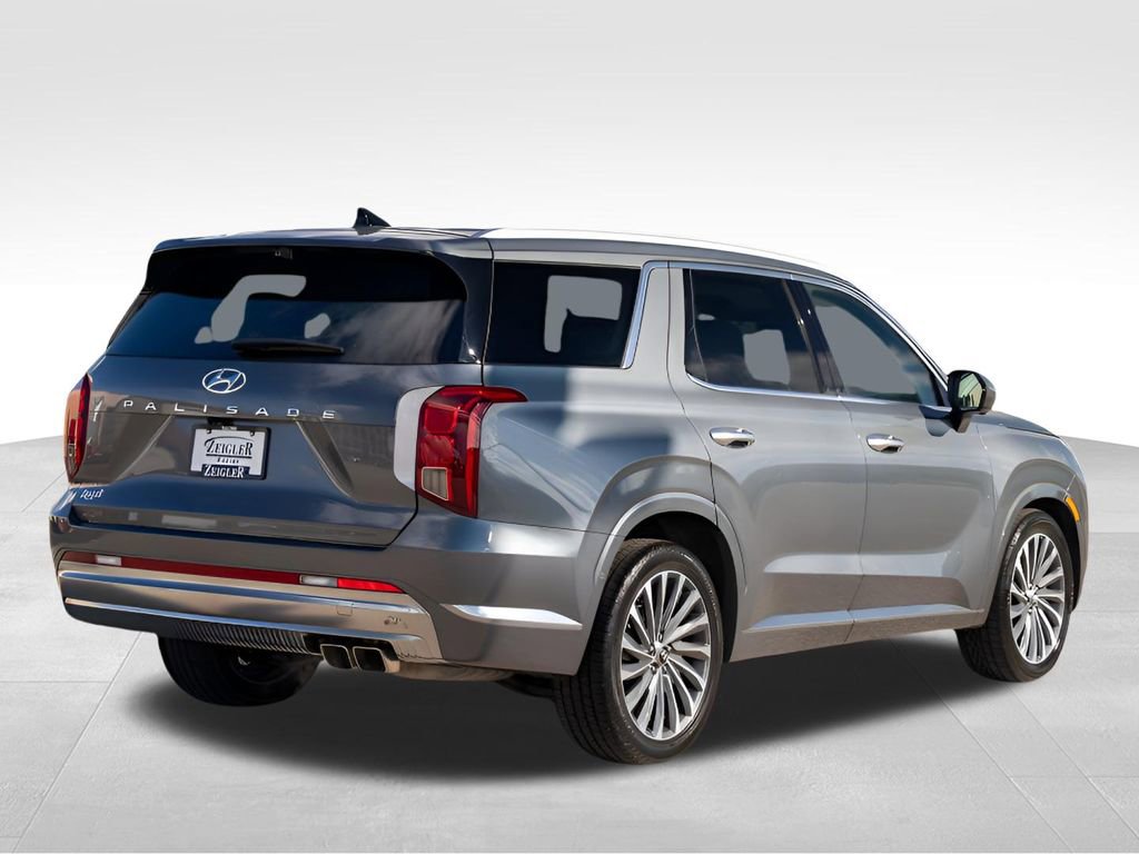 Used 2024 Hyundai Palisade Calligraphy image 9