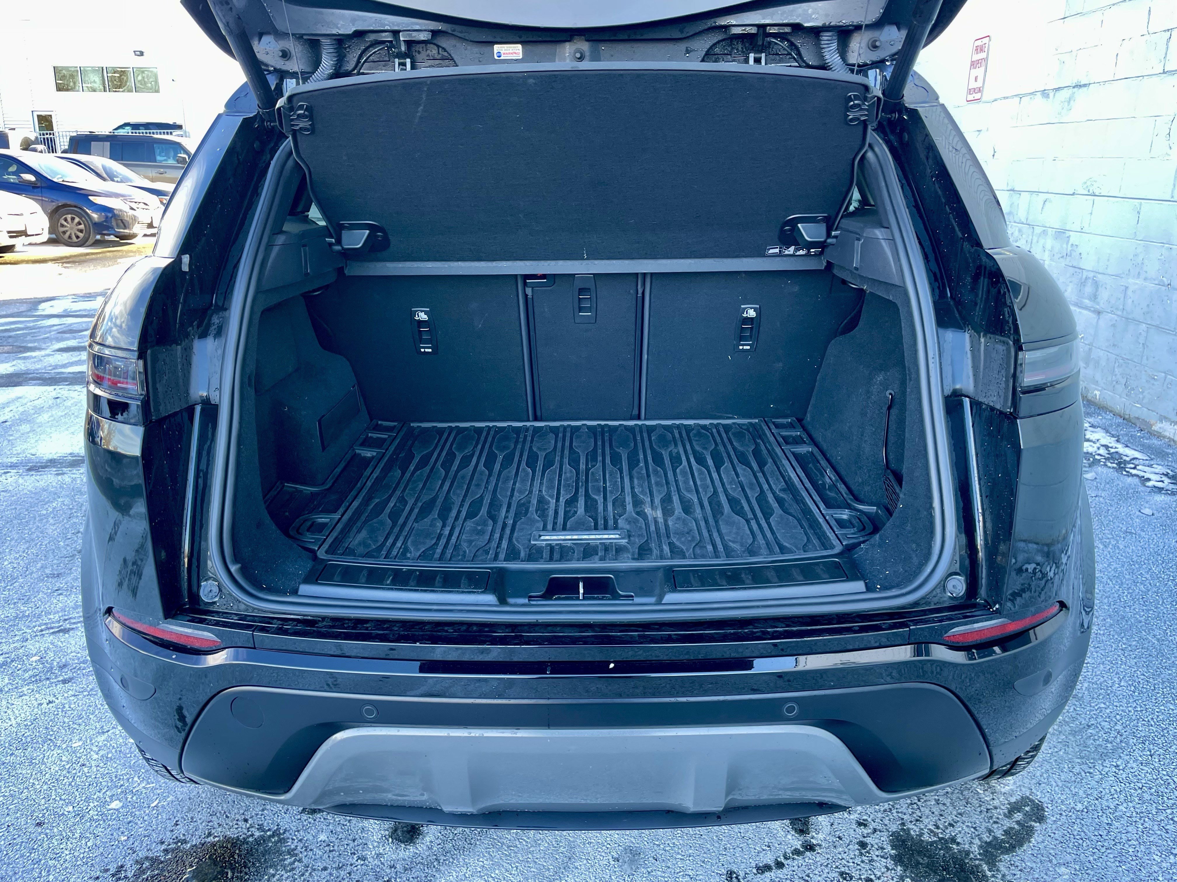 Certified 2025 Land Rover Range Rover Evoque S image 36