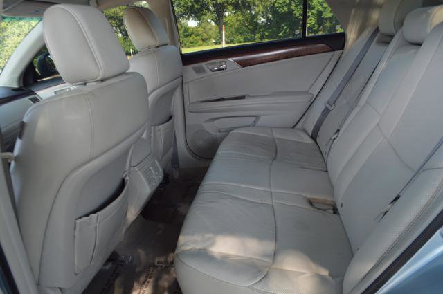 Used 2011 Toyota Avalon Limited FWD image 23