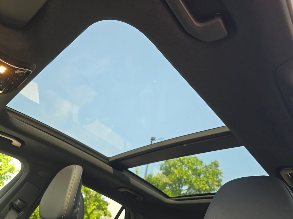 Certified 2026 Mercedes-Benz GLC 300 4MATIC image 3