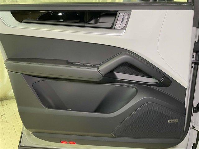 New 2026 Porsche Cayenne S image 36