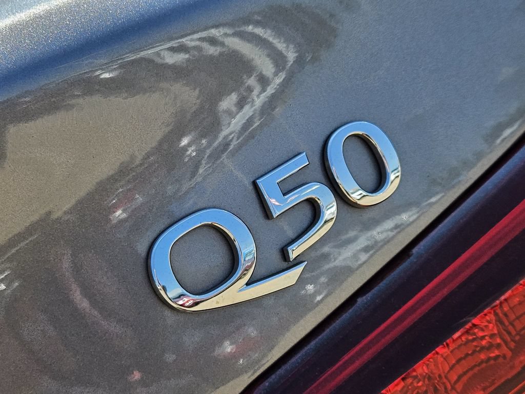 Used 2022 INFINITI Q50 Luxe w/ Cargo Package RWD image 15