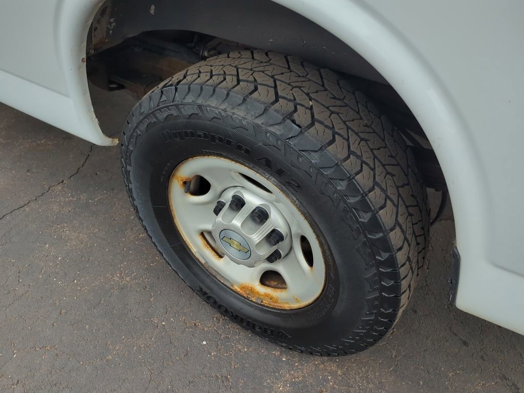 Used 2014 Chevrolet Express 3500 Extended image 10