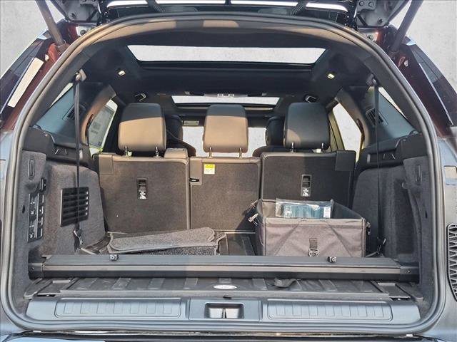New 2026 Land Rover Discovery Limited Edition AWD/4WD image 25
