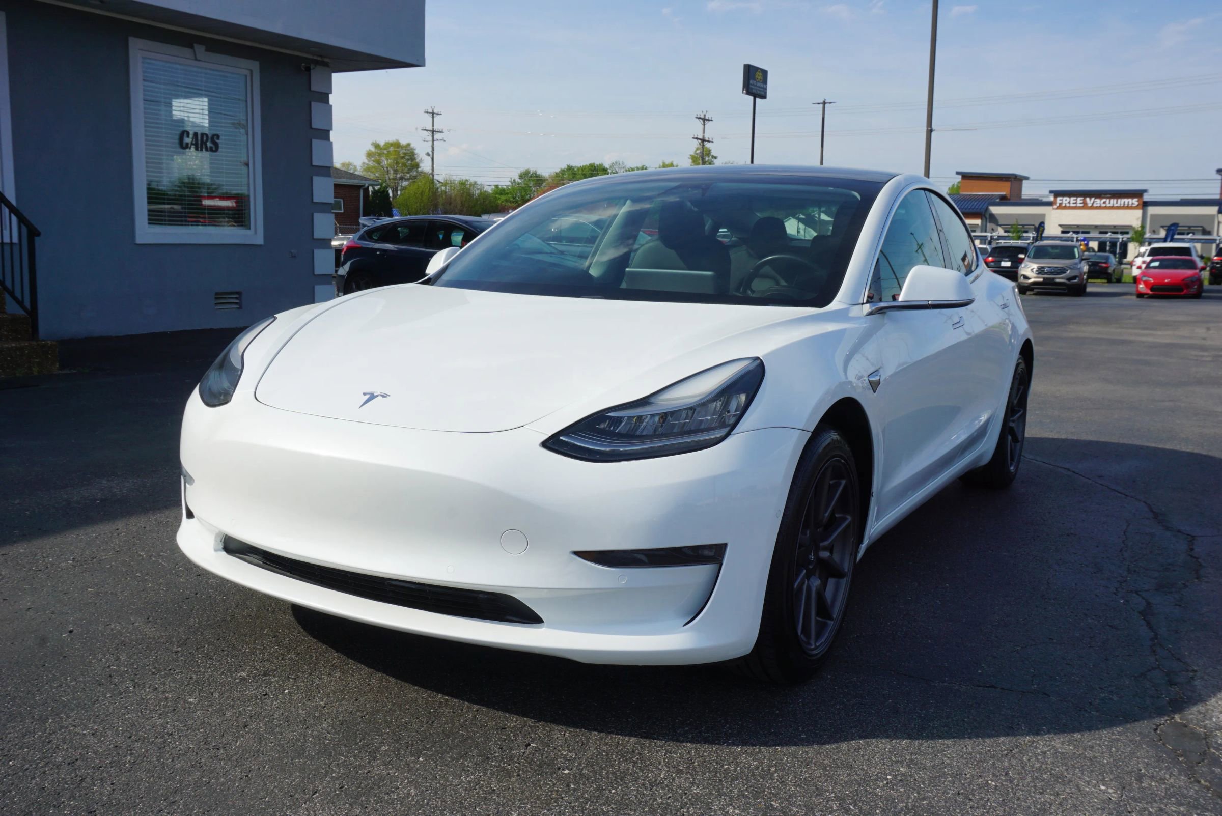Used 2019 Tesla Model 3 Long Range image 1