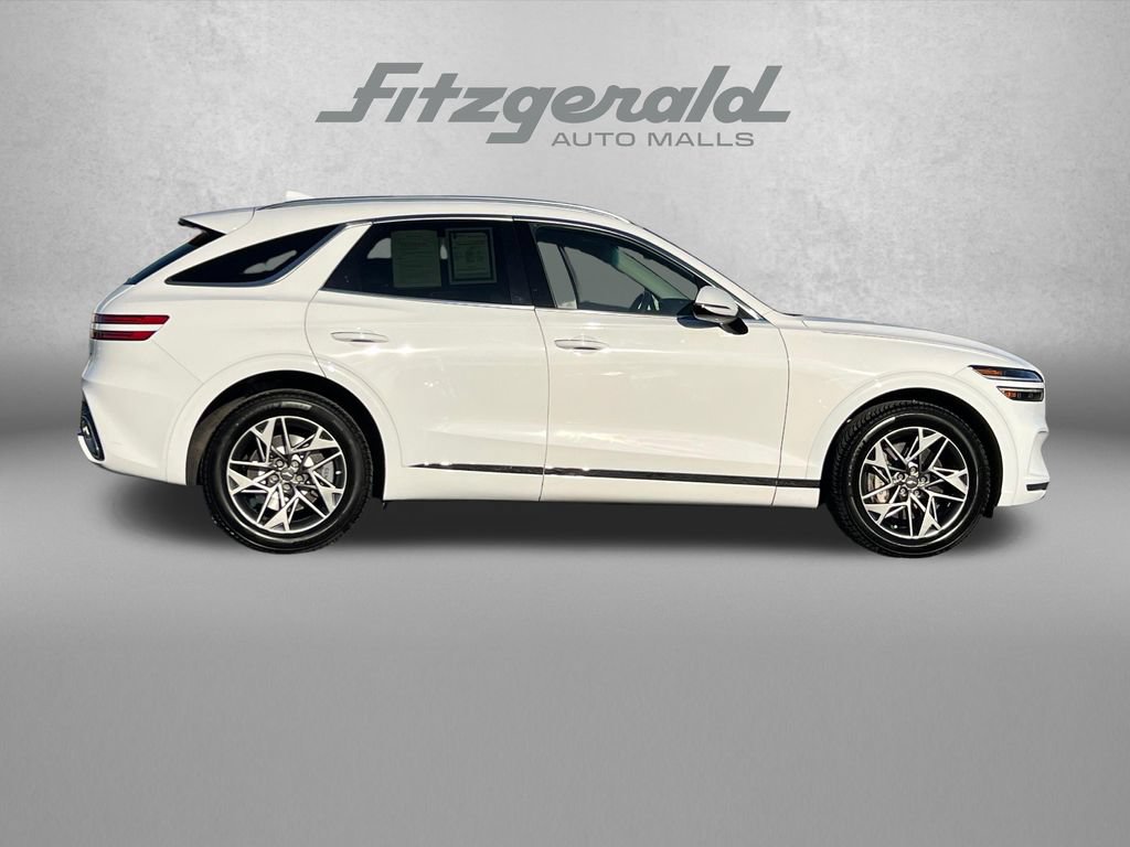Used 2023 Genesis GV70 2.5T w/ Select Package AWD/4WD image 3