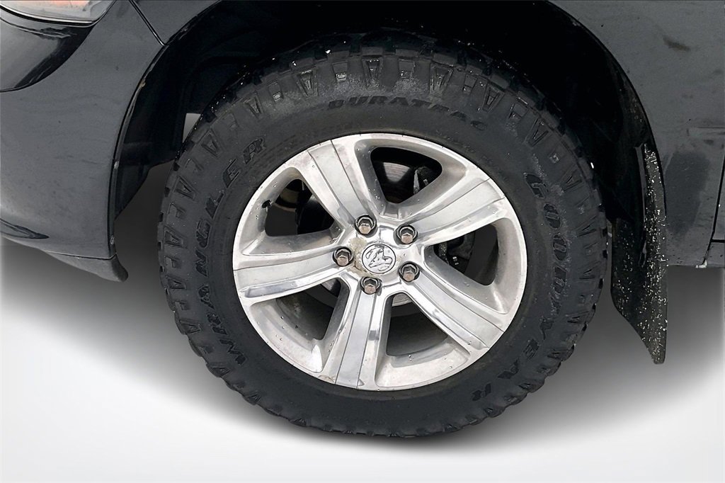 Used 2016 RAM 1500 Sport image 32