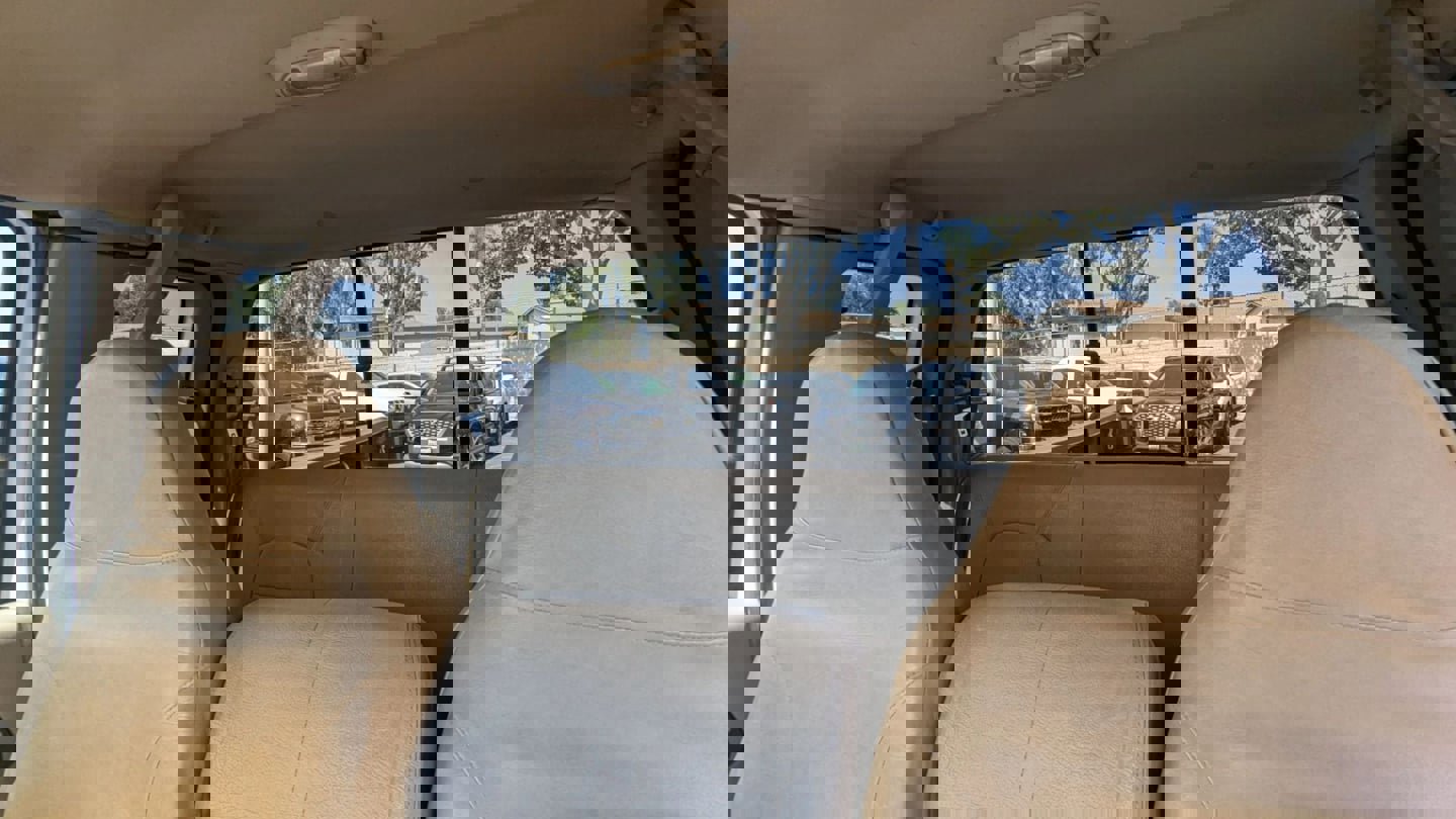 Used 2000 Ford F350 XL image 14