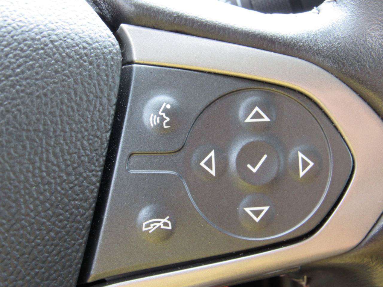 Used 2021 Chevrolet Colorado Z71 AWD/4WD image 23